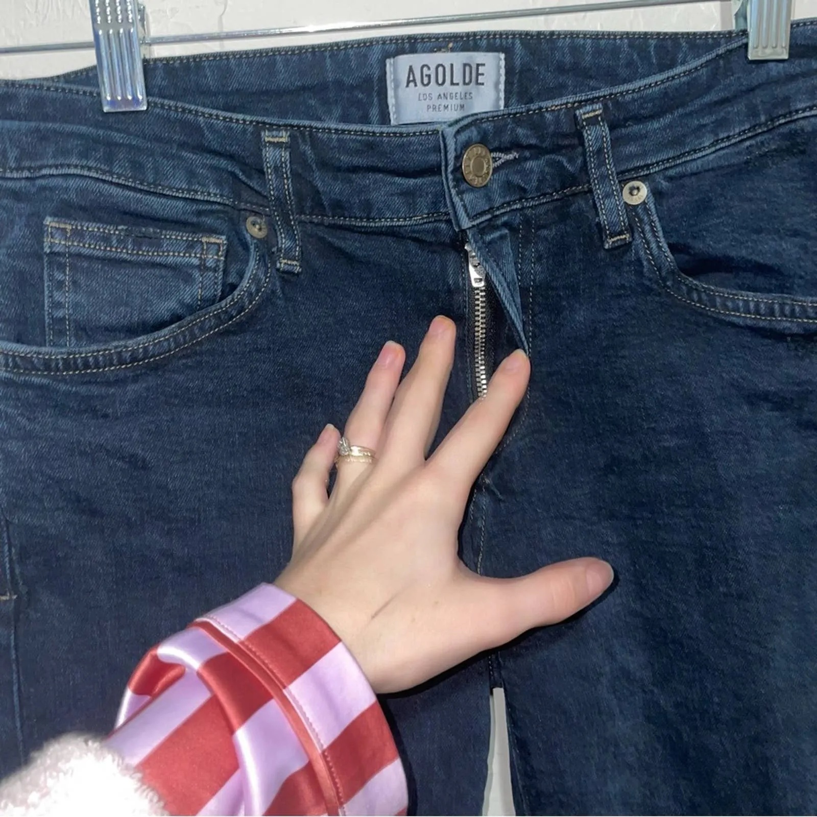 Agolde Lara Skinny Distressed Dark Wash Low Rise Jeans (29)