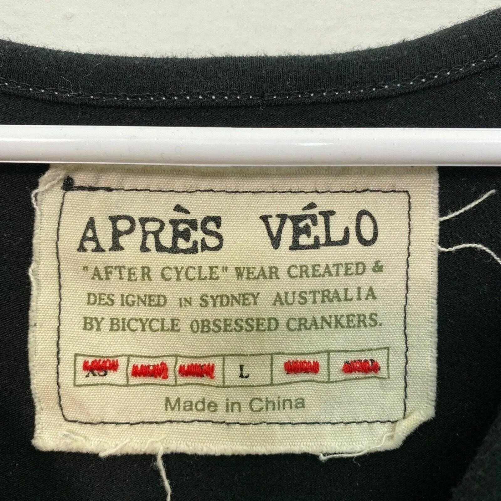 Apres Velo Womens Size L Black T-Shirt V Neck S/s