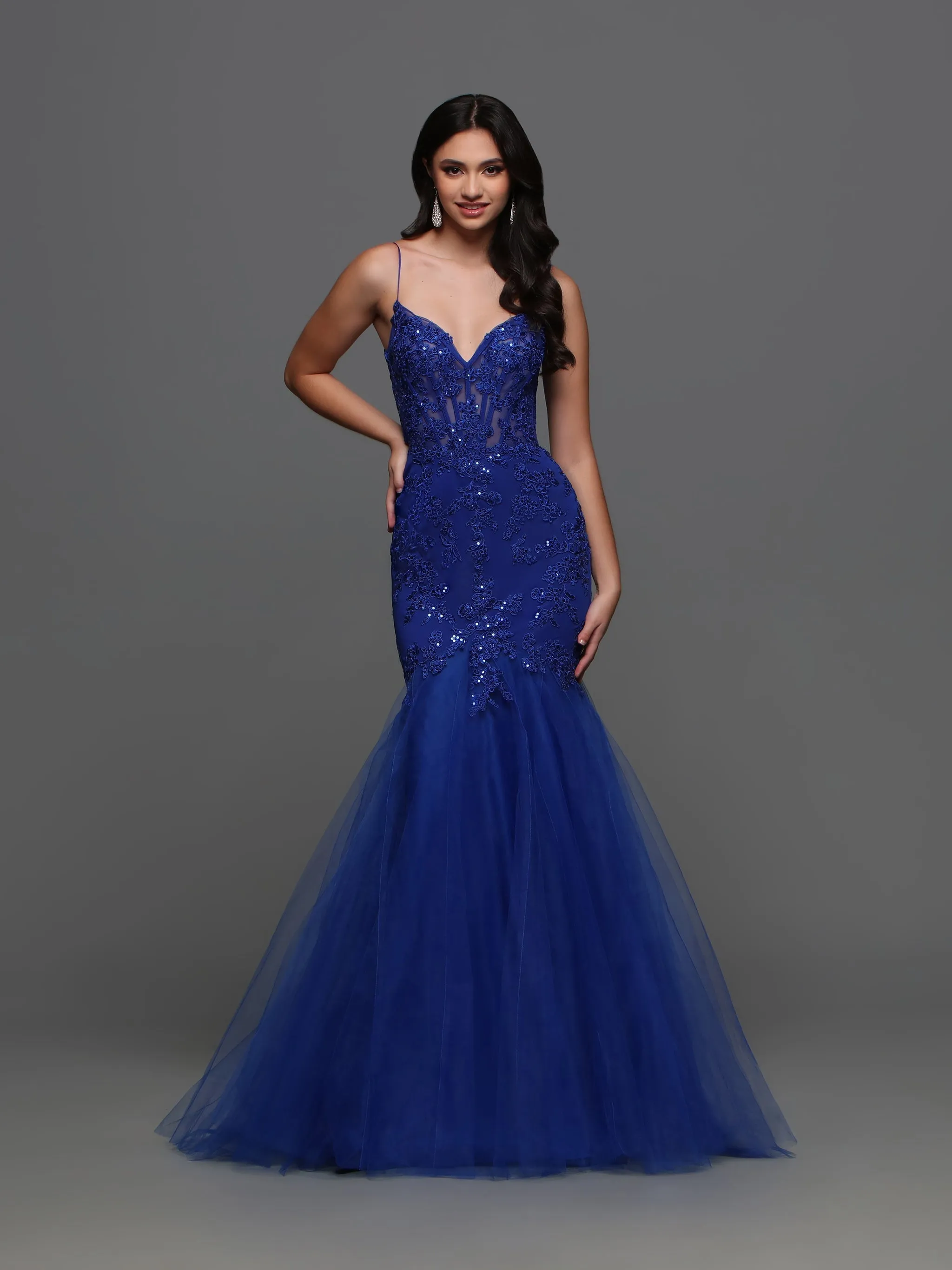 Candice Wang 72321 Size 4 Red Fitted Lace Mermaid Prom Dress Sheer Corset Cut Out Back Evening Gown