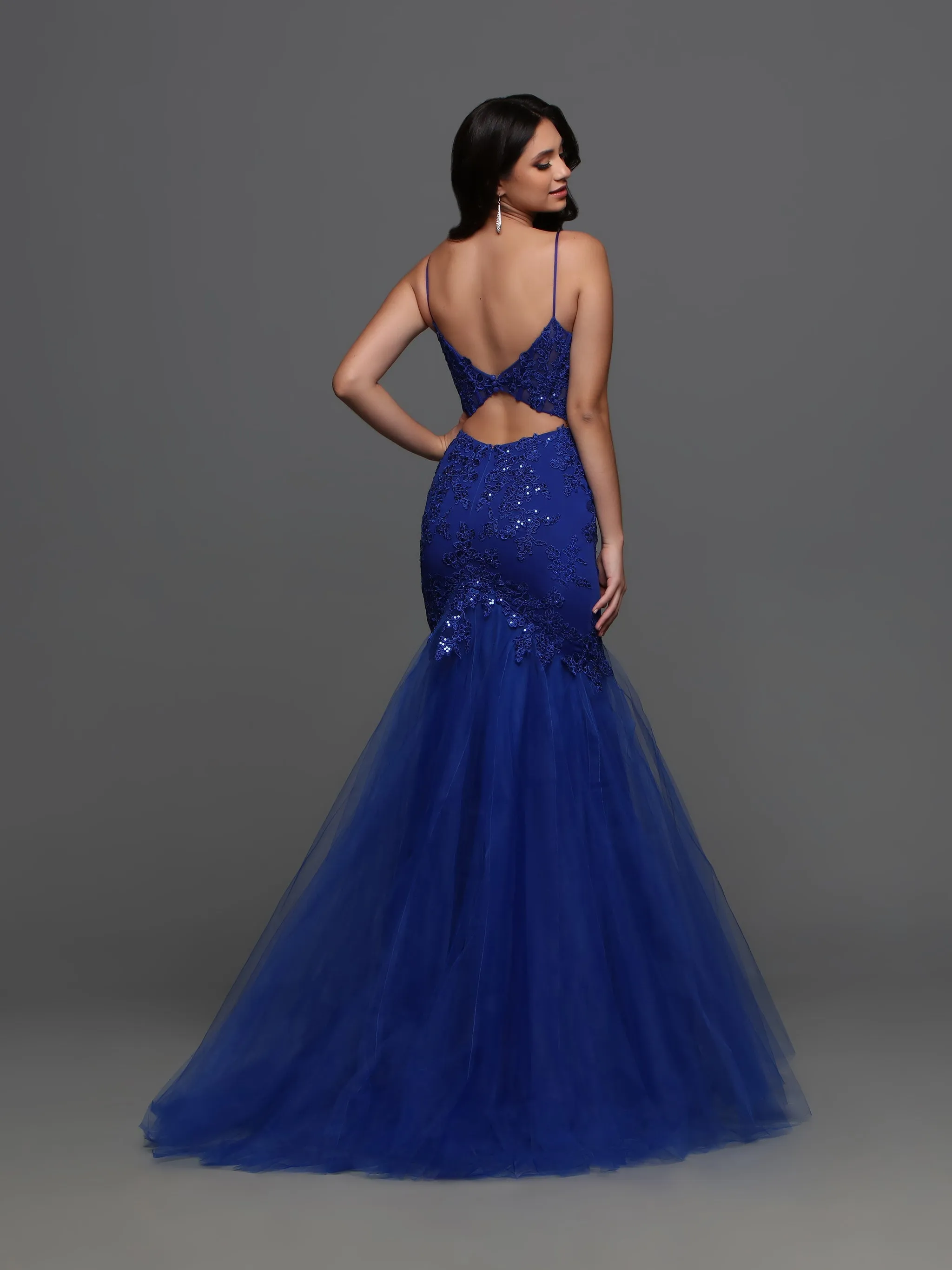 Candice Wang 72321 Size 4 Red Fitted Lace Mermaid Prom Dress Sheer Corset Cut Out Back Evening Gown