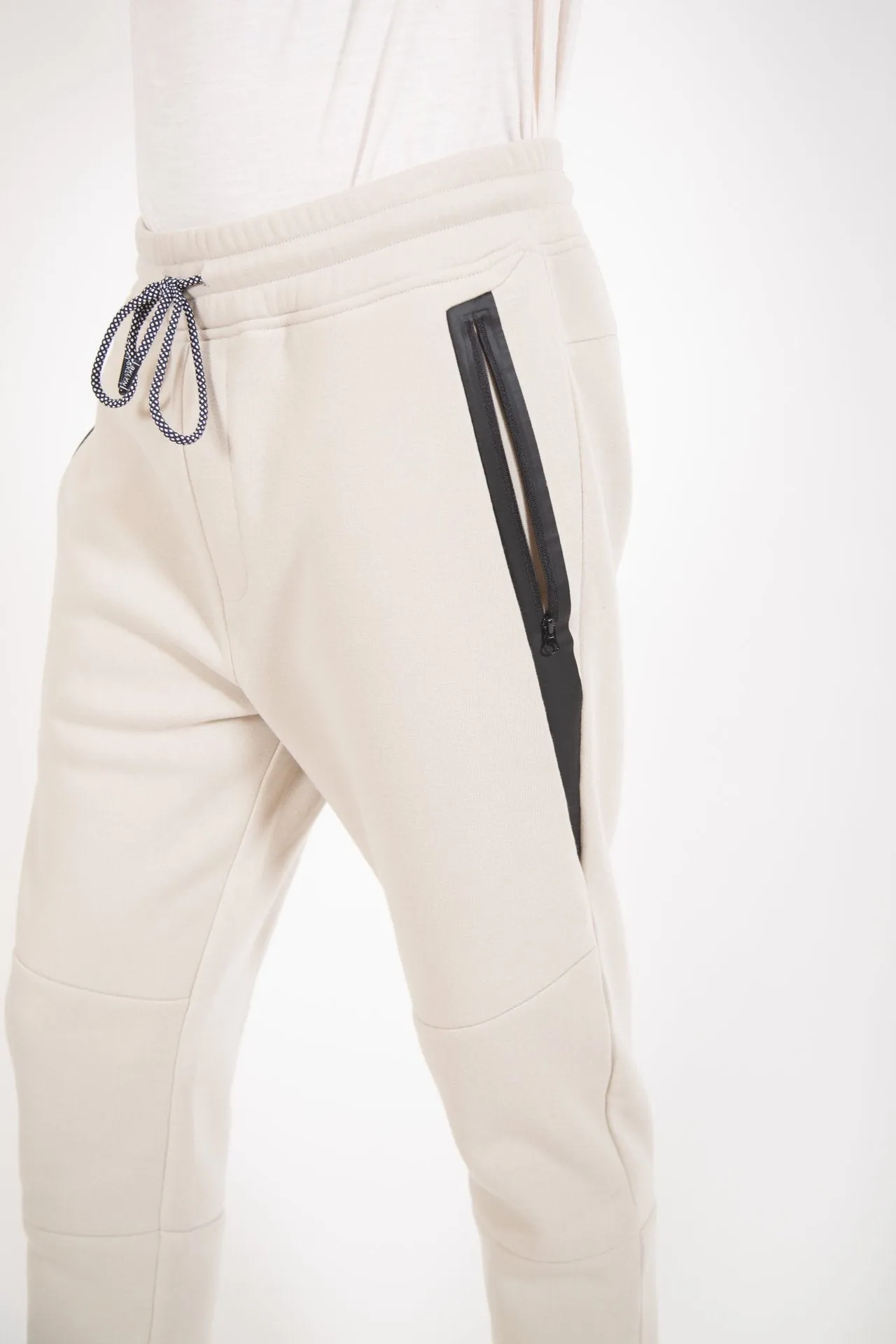 Diagonal Heat Seal Fleece Jogger Pants