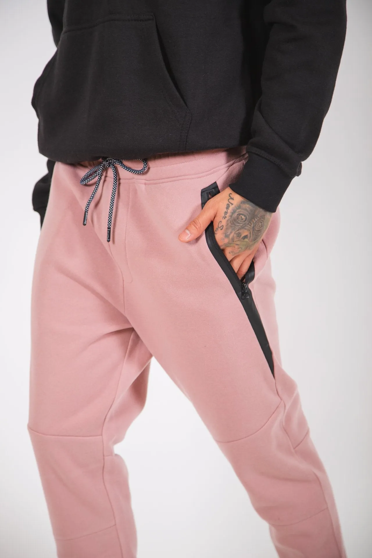 Diagonal Heat Seal Fleece Jogger Pants