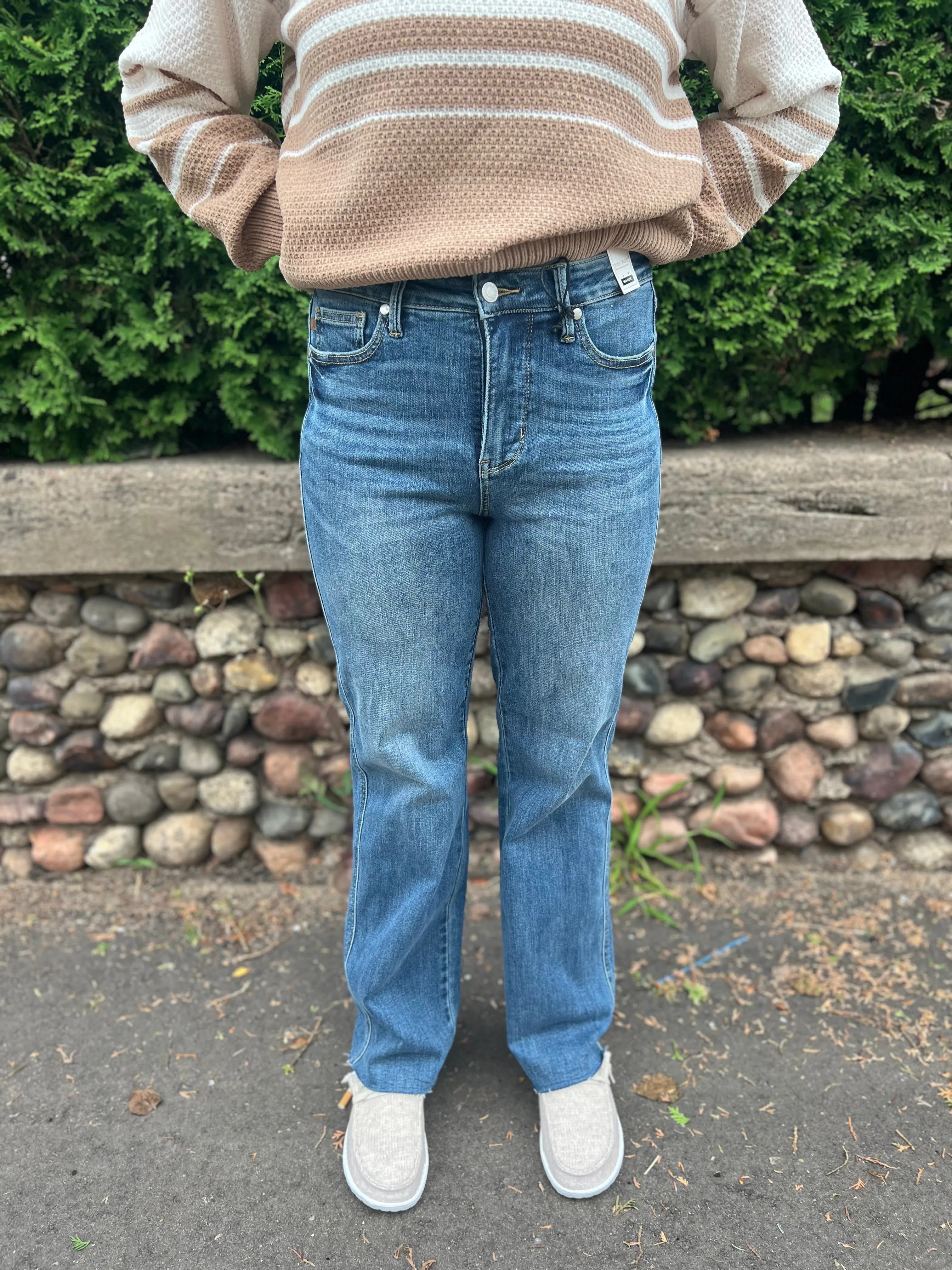 Judy Blue Mid Rise Vintage Straight Jean