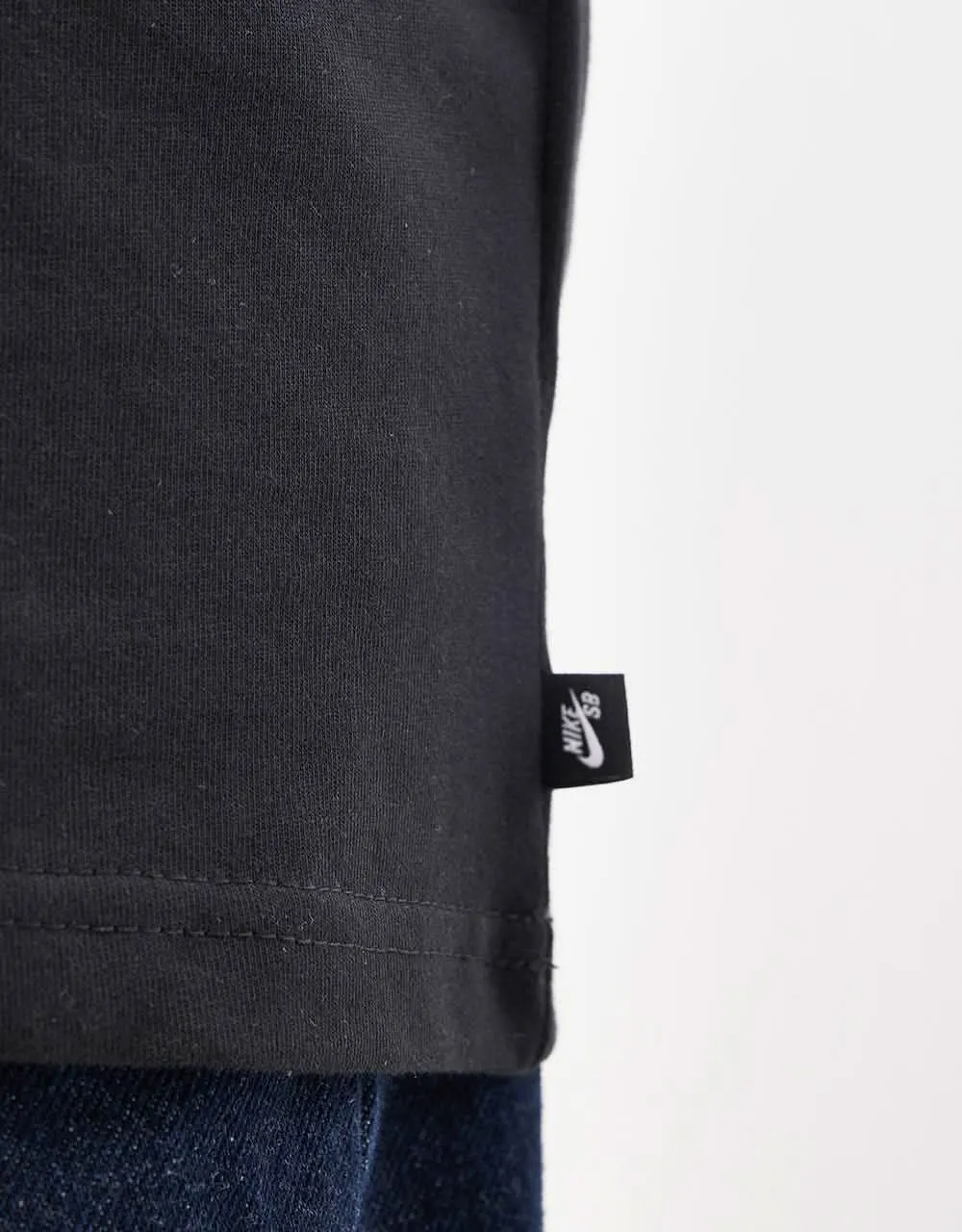 Nike SB Central Logo T-Shirt - Black/White