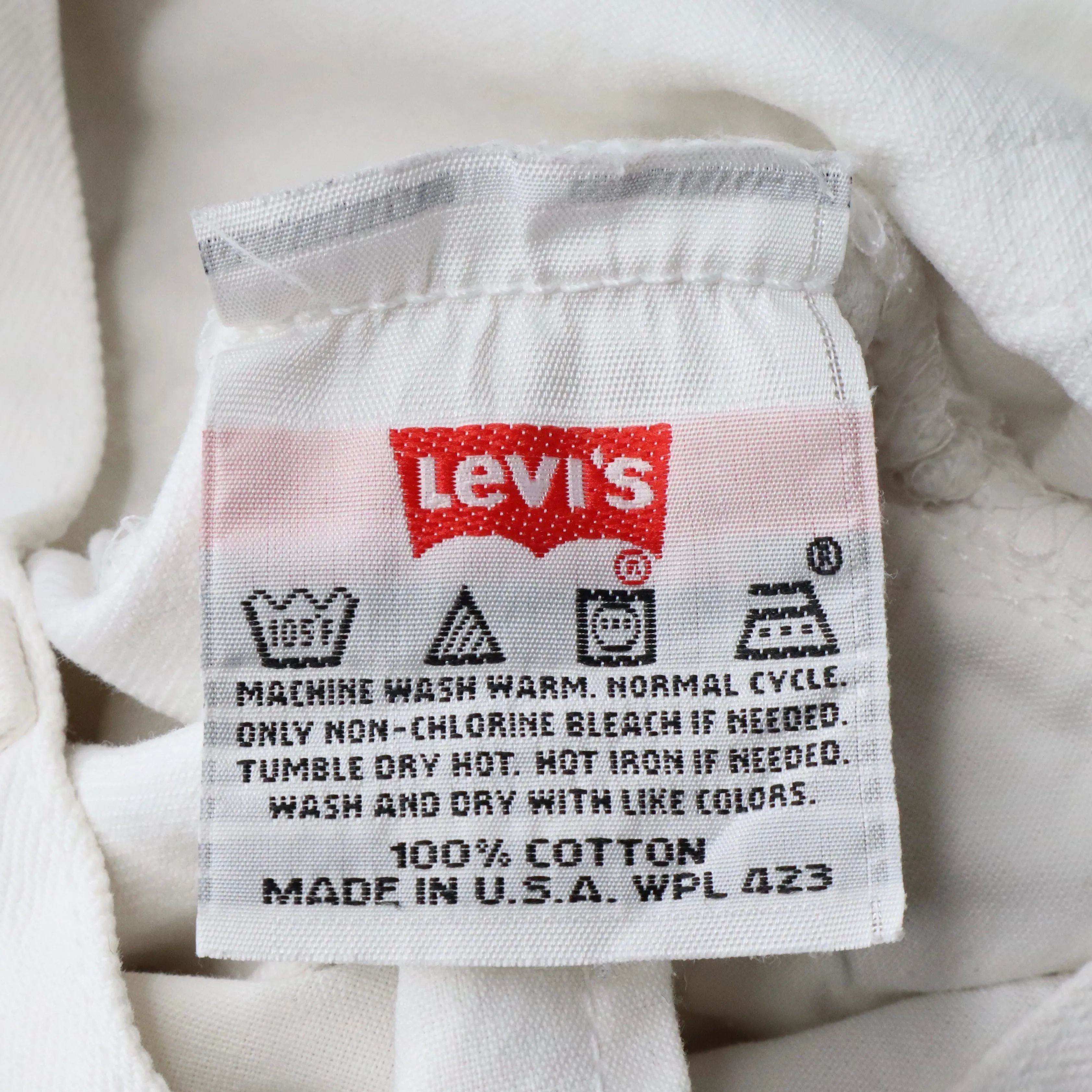 White 501 Levi's Jeans (S-M)